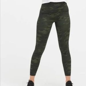 Spanx Navy Blue Green Grey Camo Seamless Highwaisted Leggings